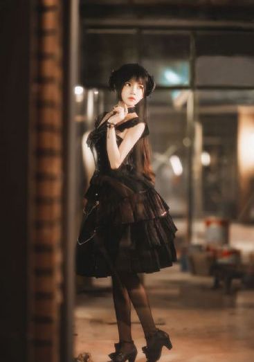 美丽的女教师