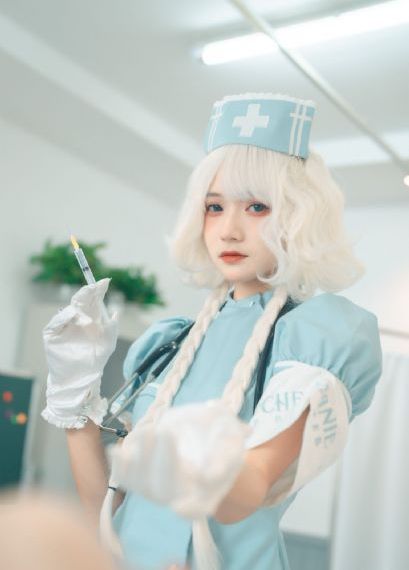 张鲁一