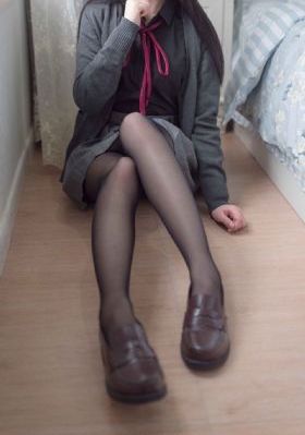 床边目击者